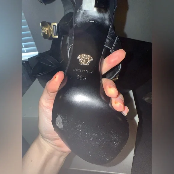 Versace stilettos - Picture 10 of 13